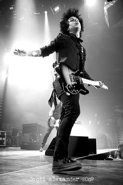 GreenDay_in_the_21st_century___by_O.jpg