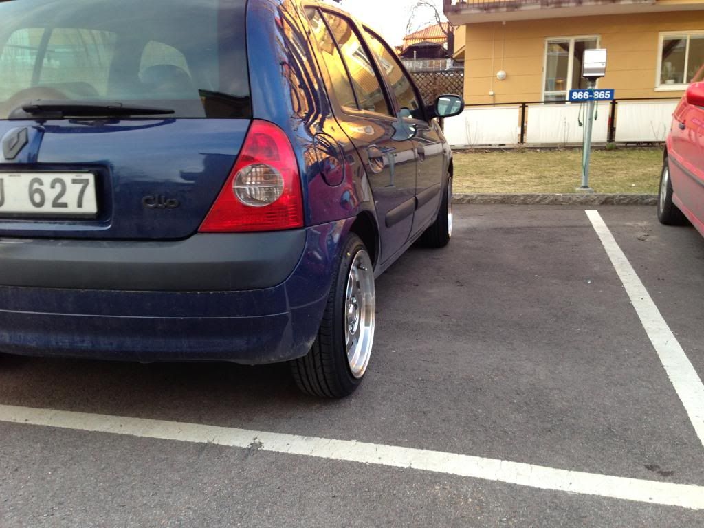 http://i963.photobucket.com/albums/ae116/kevinspeedfight/IMG_0328.jpg