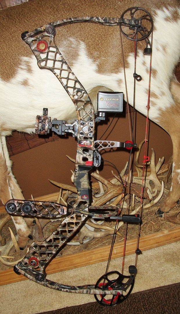 Mathews Z7 Magnum Bow Loaded Archery Addix